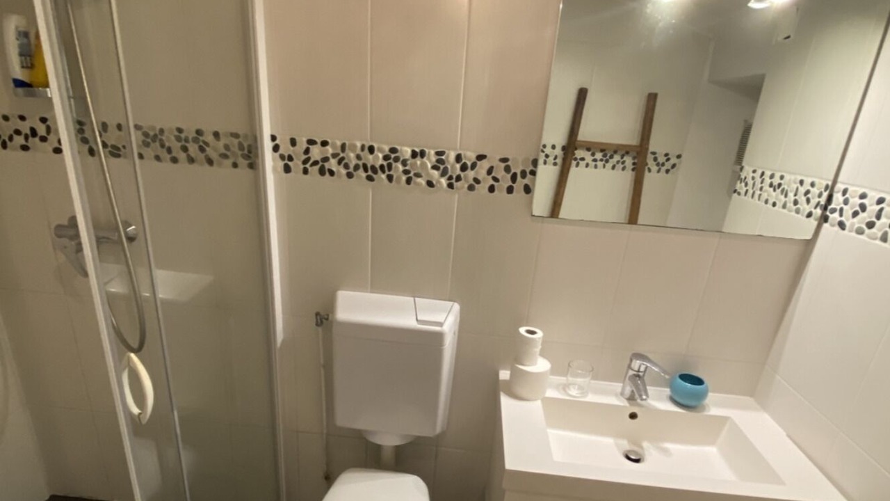 Photo of Bathroom in Les Portes-en-Re