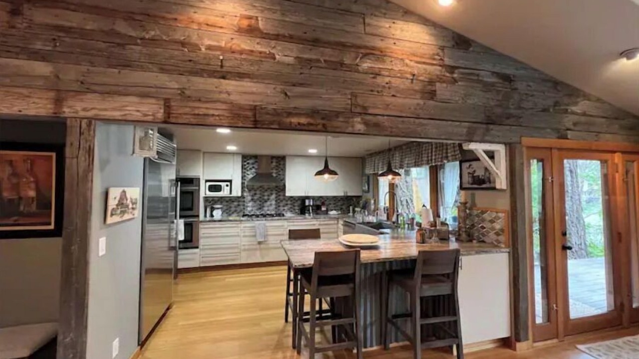 Photo of Kitchen in Walterville