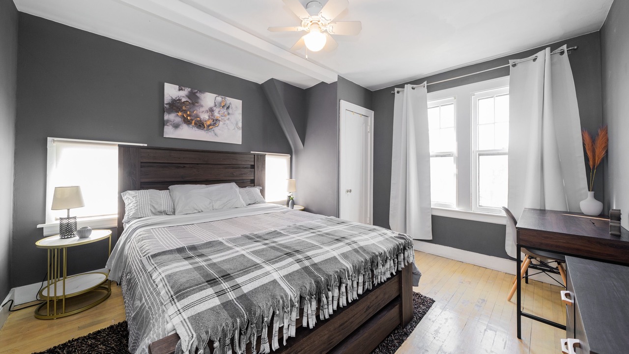 Photo of Bedroom in Fulton Heights