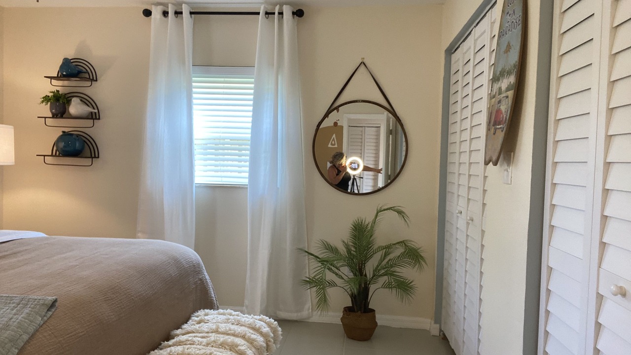 Photo of Bedroom in Marineland Acres