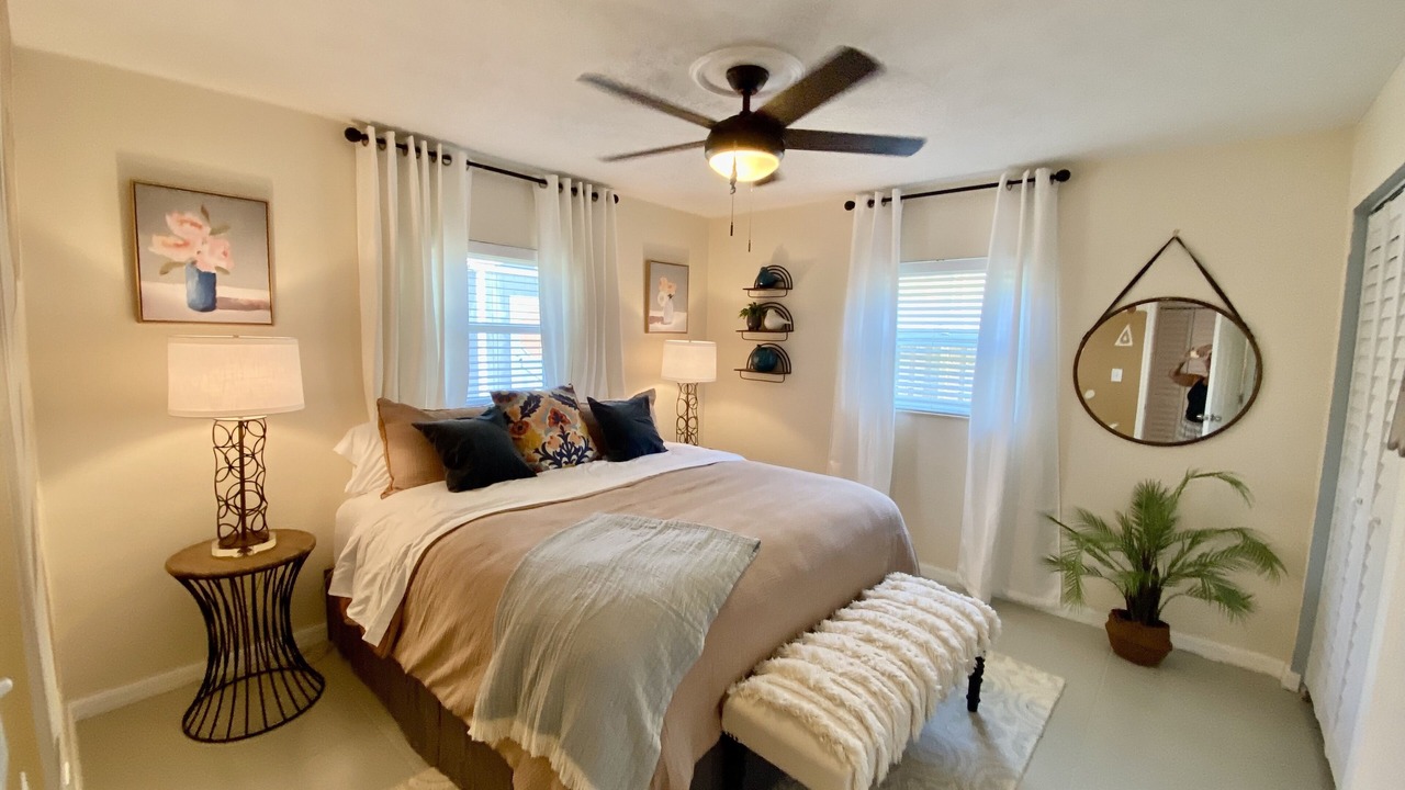 Photo of Bedroom in Marineland Acres