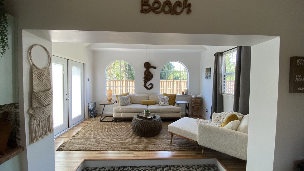 Photo of Livingroom in Marineland Acres