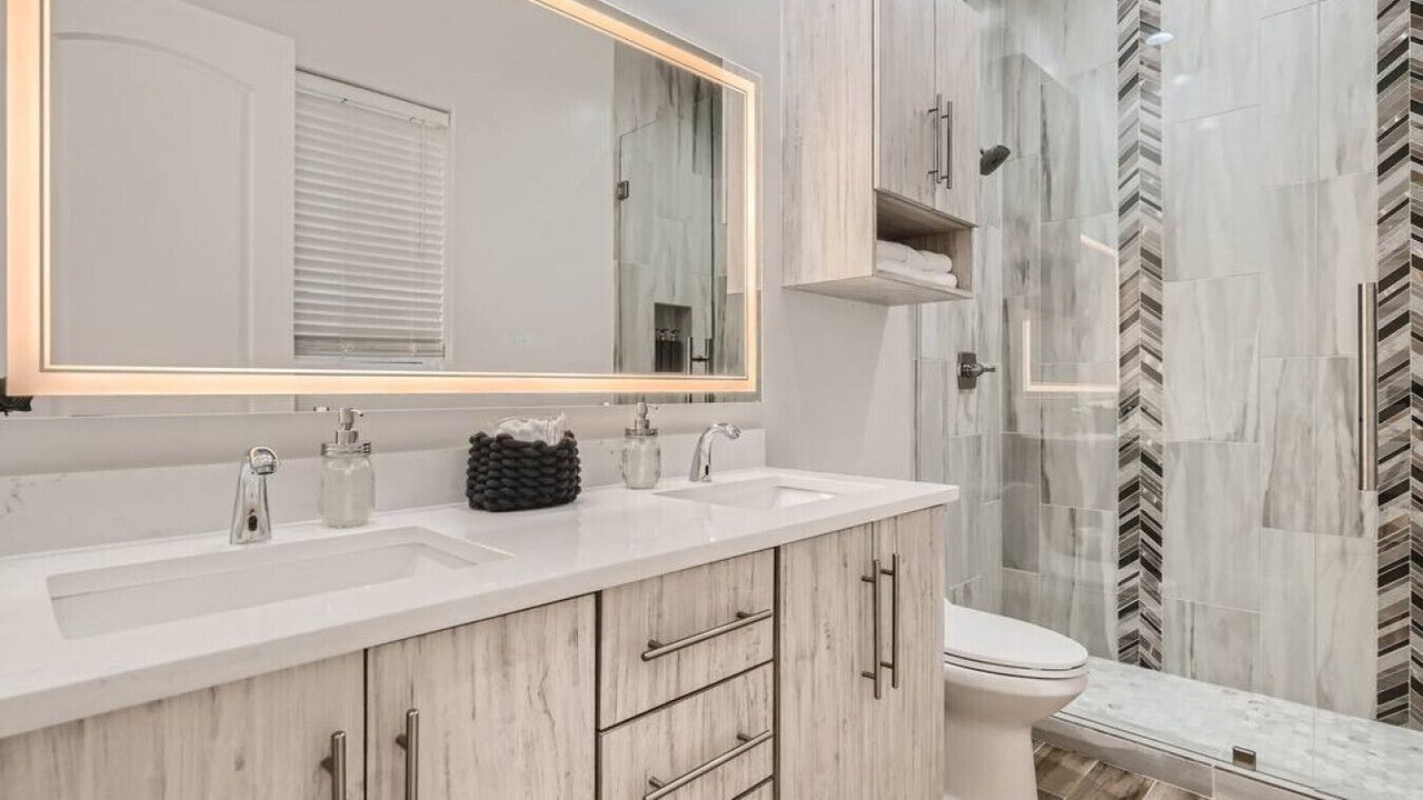 Photo of Bathroom in Nevada Street