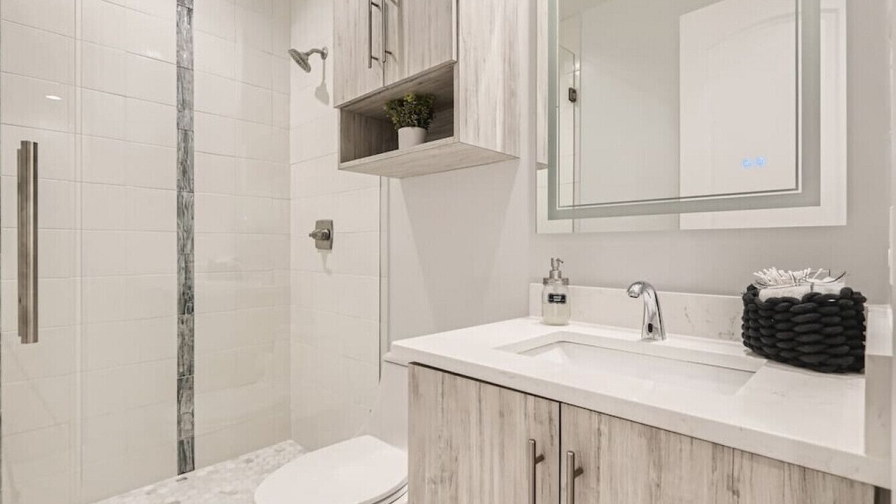 Photo of Bathroom in Nevada Street