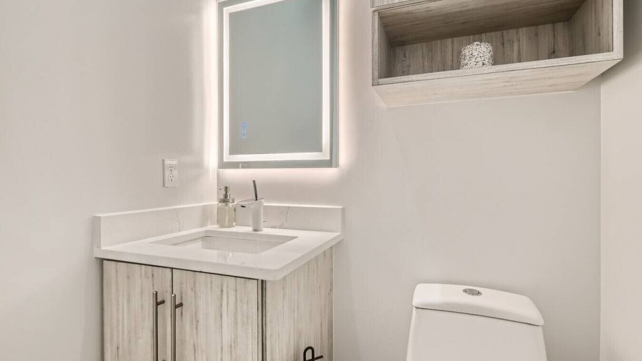 Photo of Bathroom in Nevada Street