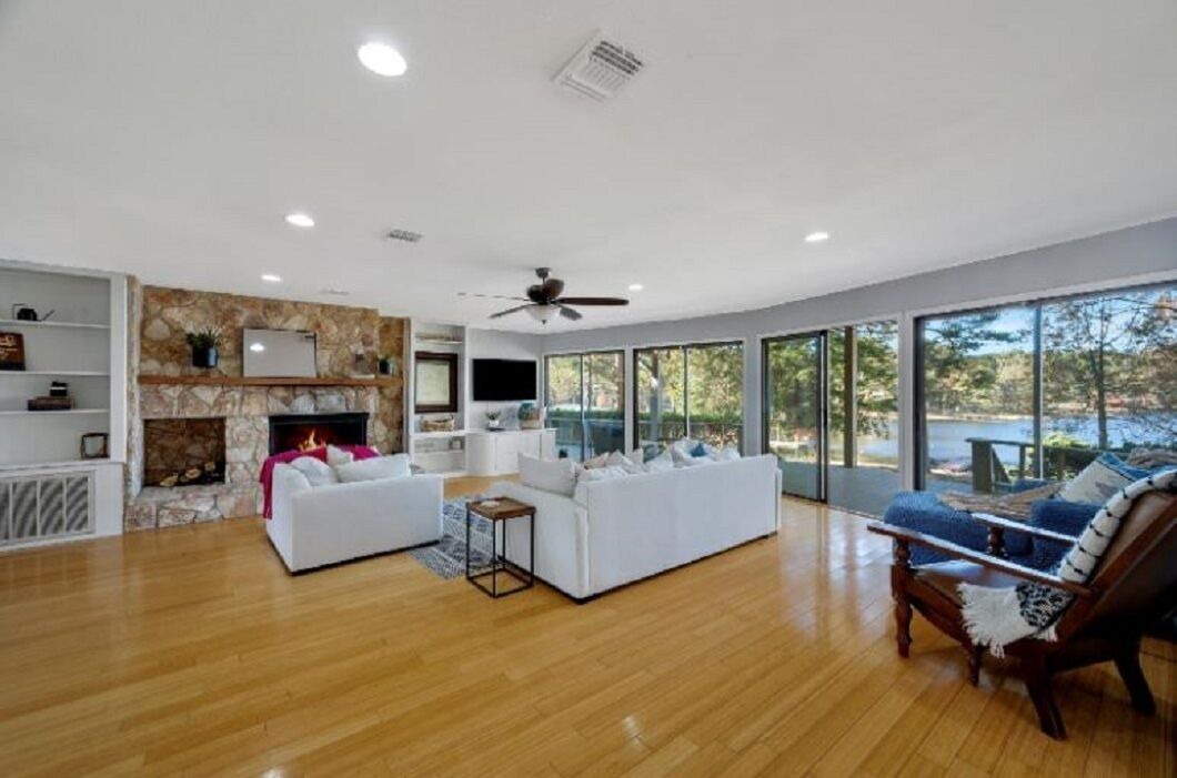 Photo of Livingroom in Nacogdoches