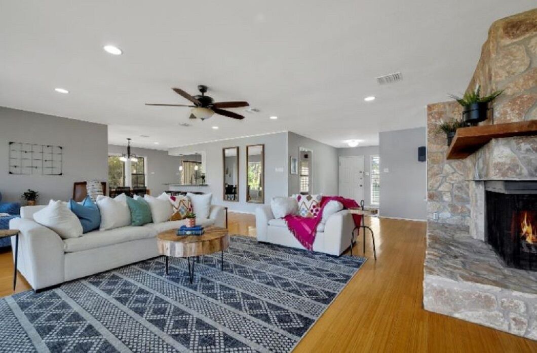 Photo of Livingroom in Nacogdoches