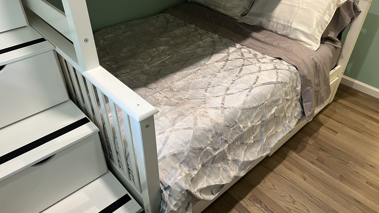 Photo of Bedroom in Islip