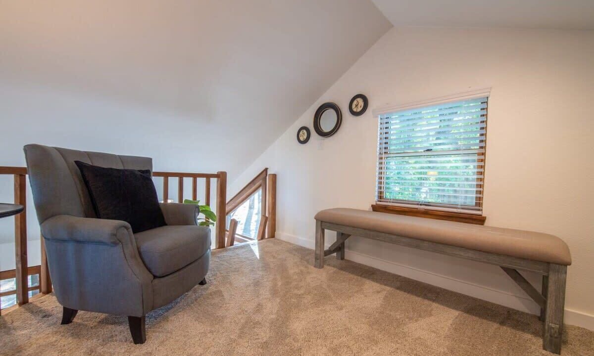 Photo of Others in Elm Mott