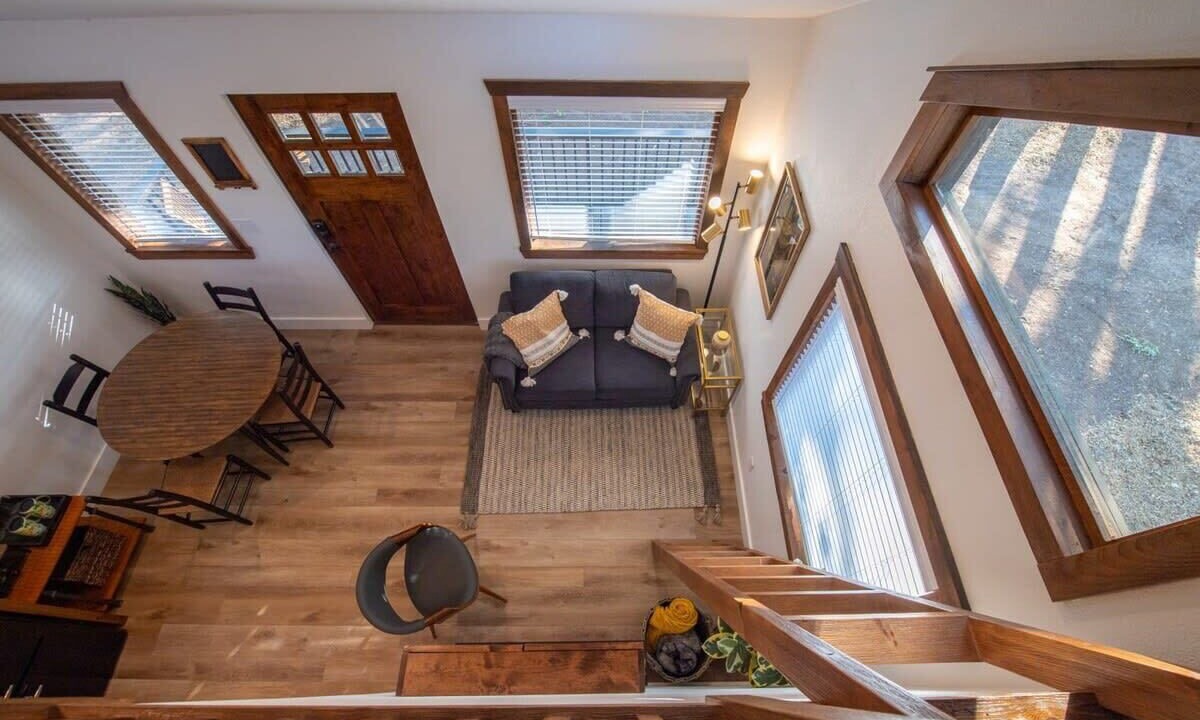 Photo of Livingroom in Elm Mott