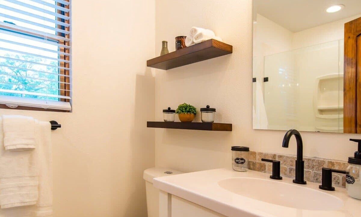 Photo of Bathroom in Elm Mott