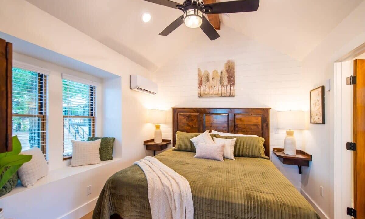 Photo of Bedroom in Elm Mott