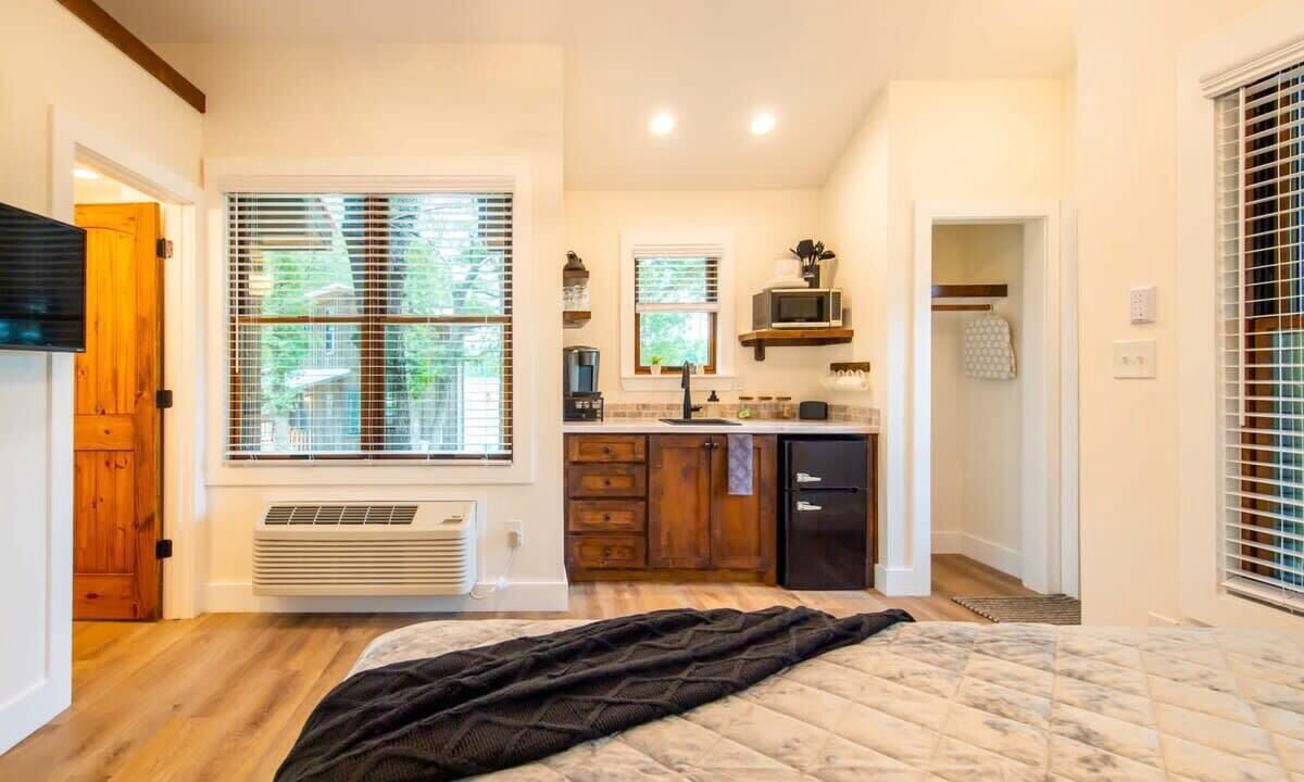 Photo of Bedroom in Elm Mott