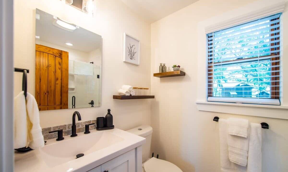 Photo of Bathroom in Elm Mott