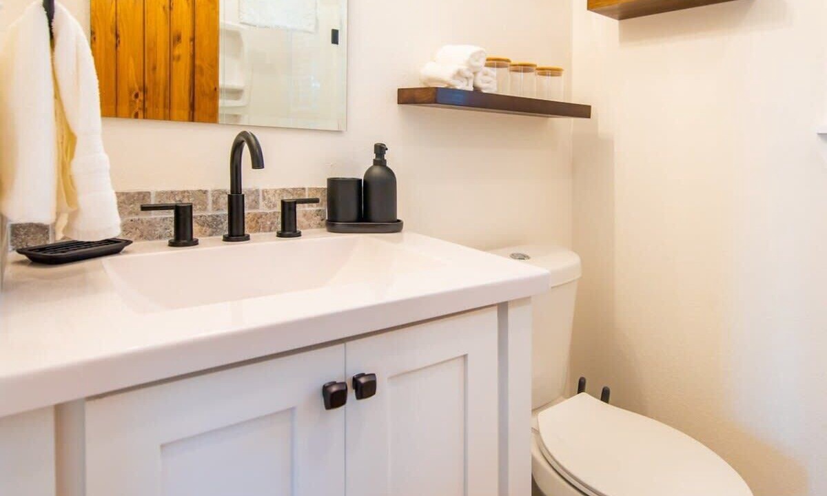 Photo of Bathroom in Elm Mott