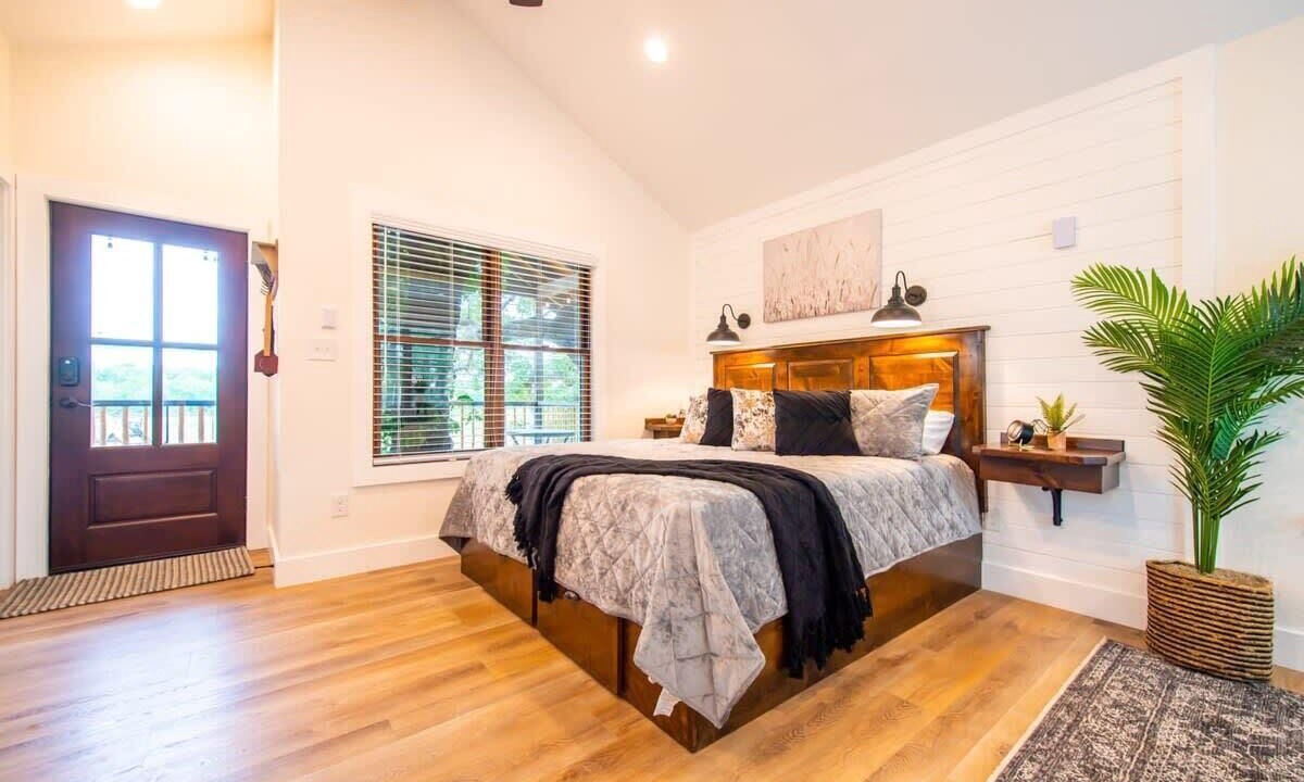 Photo of Bedroom in Elm Mott