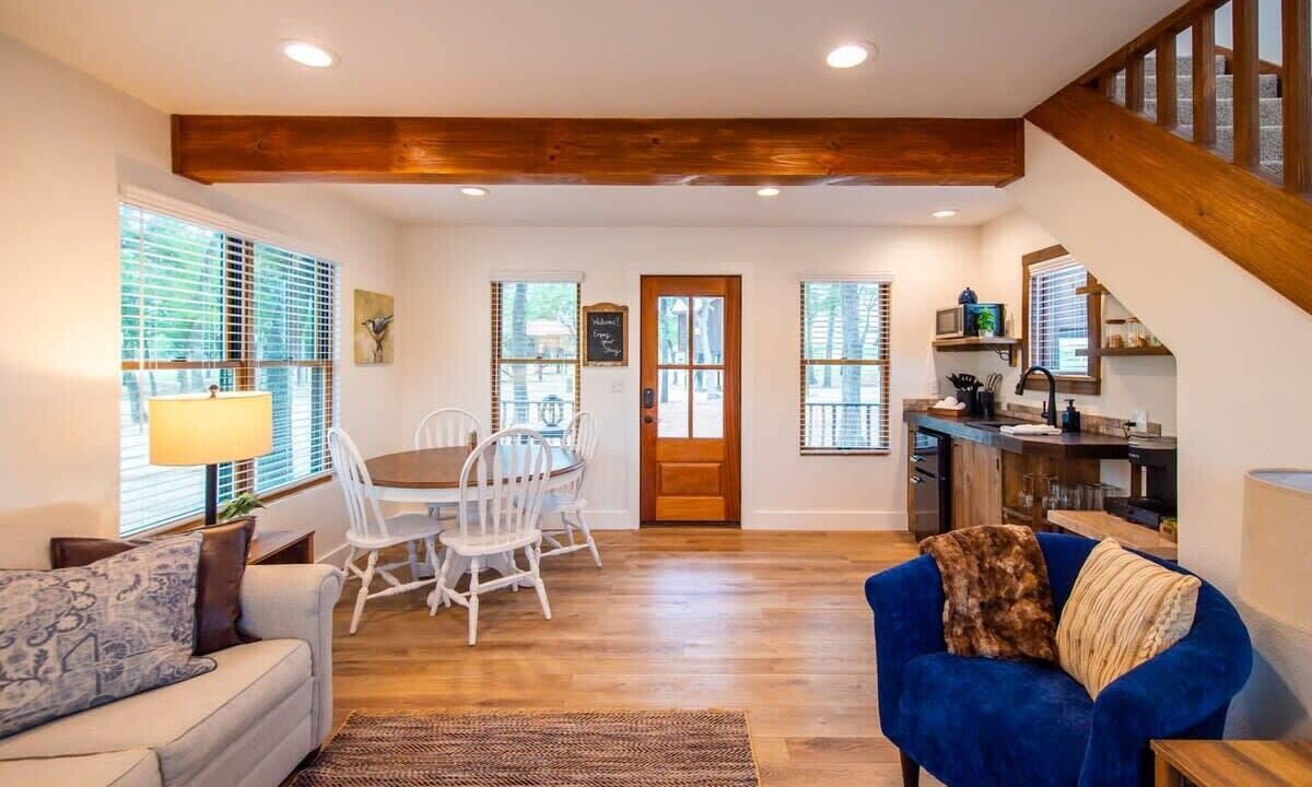 Photo of Livingroom in Elm Mott