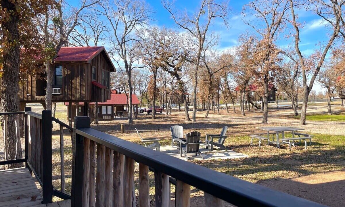Photo of Outdoor in Elm Mott