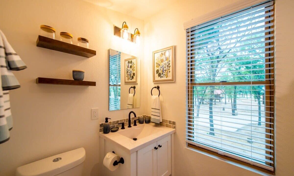 Photo of Bathroom in Elm Mott