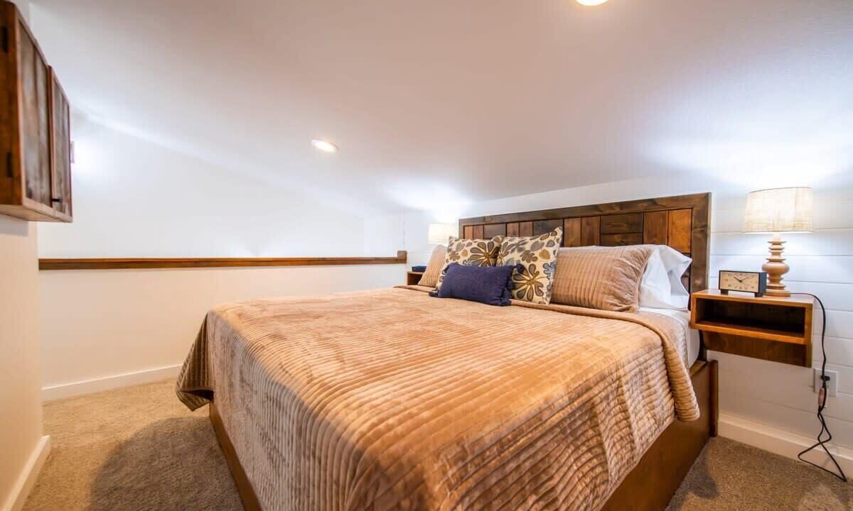 Photo of Bedroom in Elm Mott