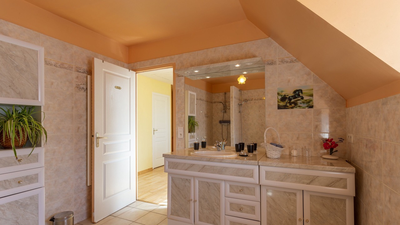 Photo of Bathroom in Saint-Meloir-des-Ondes