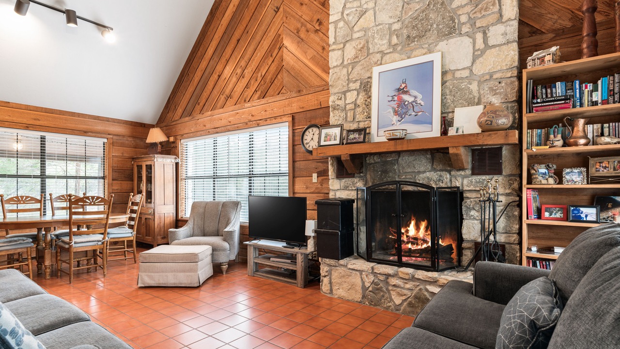 Photo of Livingroom in Concan