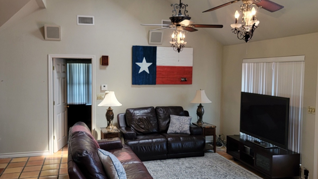 Photo of Livingroom in Laguna Park
