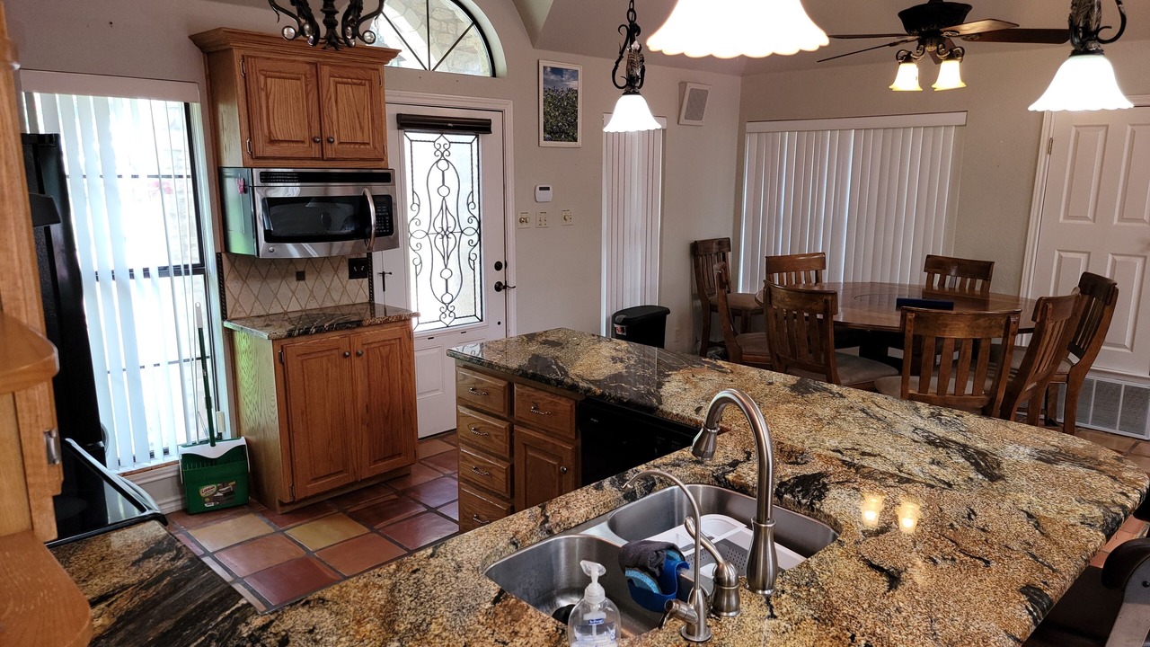 Photo of Kitchen in Laguna Park