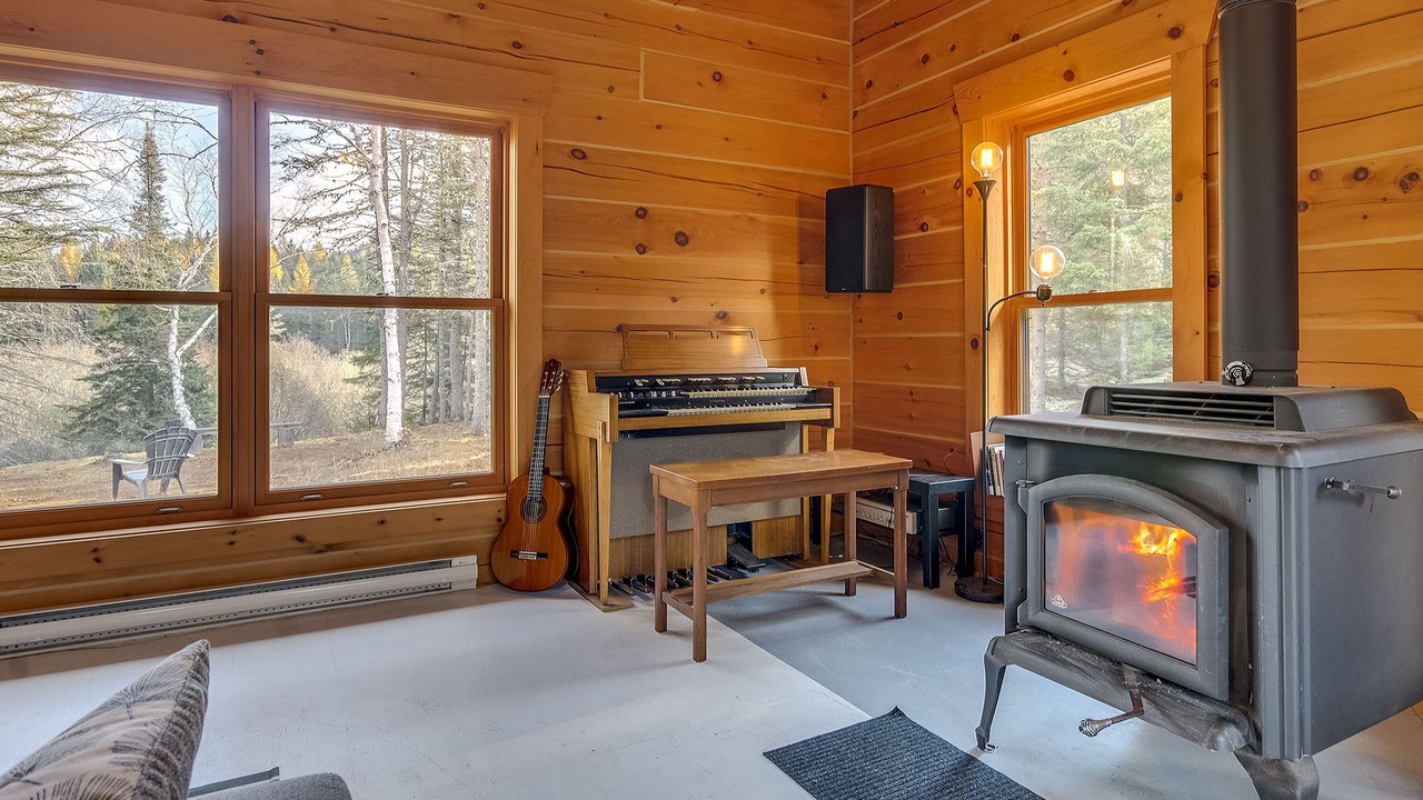 Photo of Bedroom in Saint-Alexis-des-Monts
