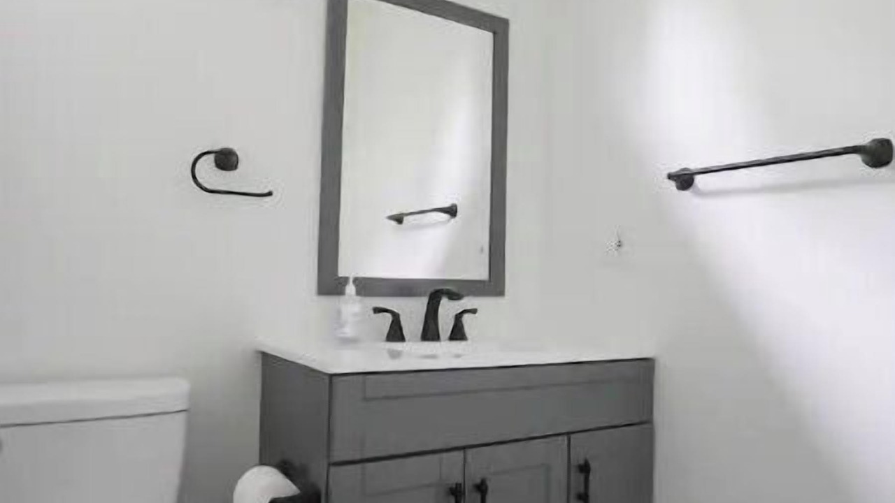 Photo of Bathroom in Swannanoa