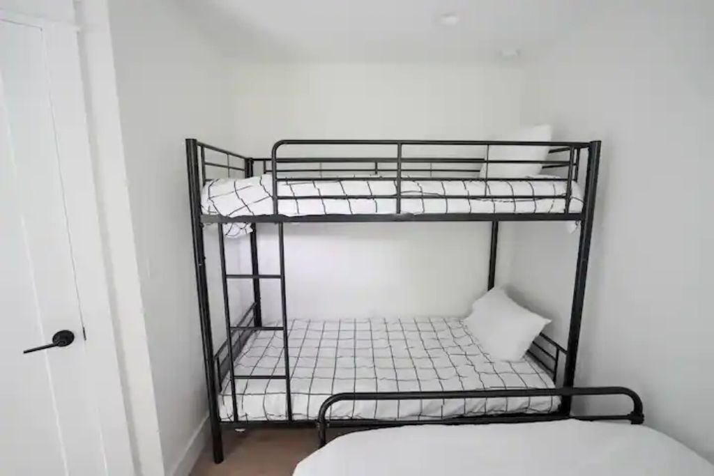Photo of Bedroom in Swannanoa