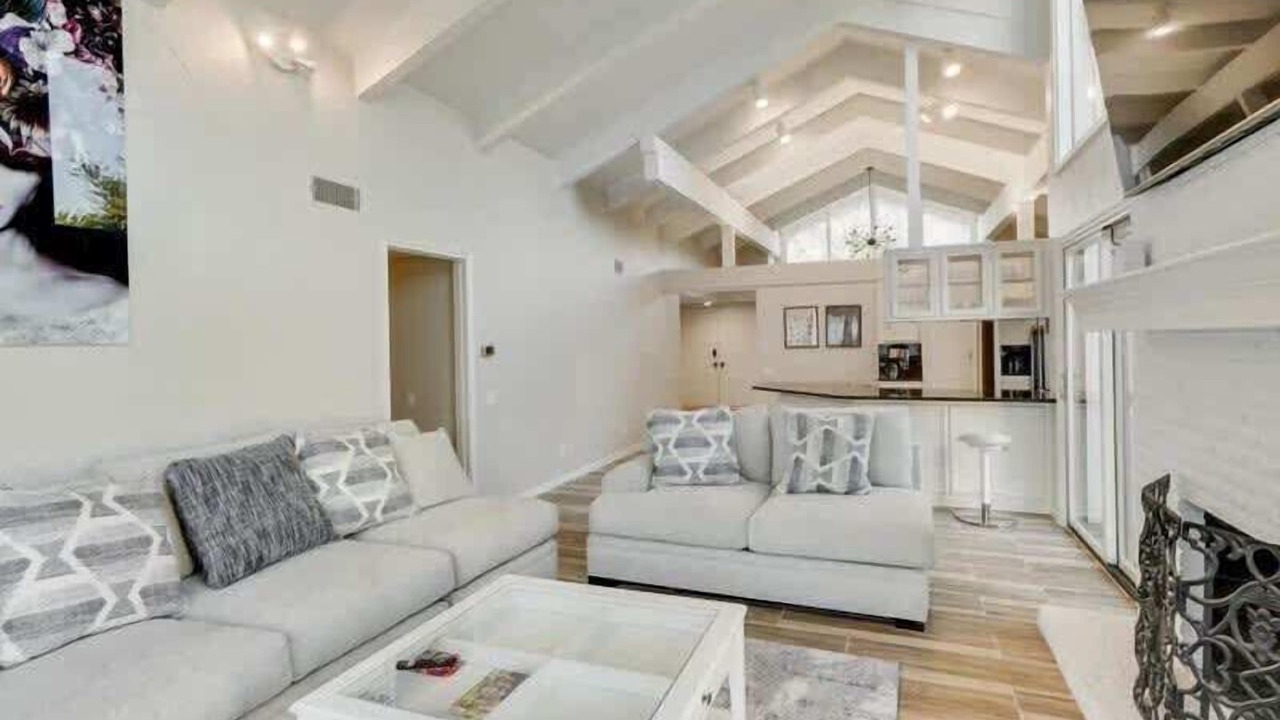 Photo of Livingroom in Irving