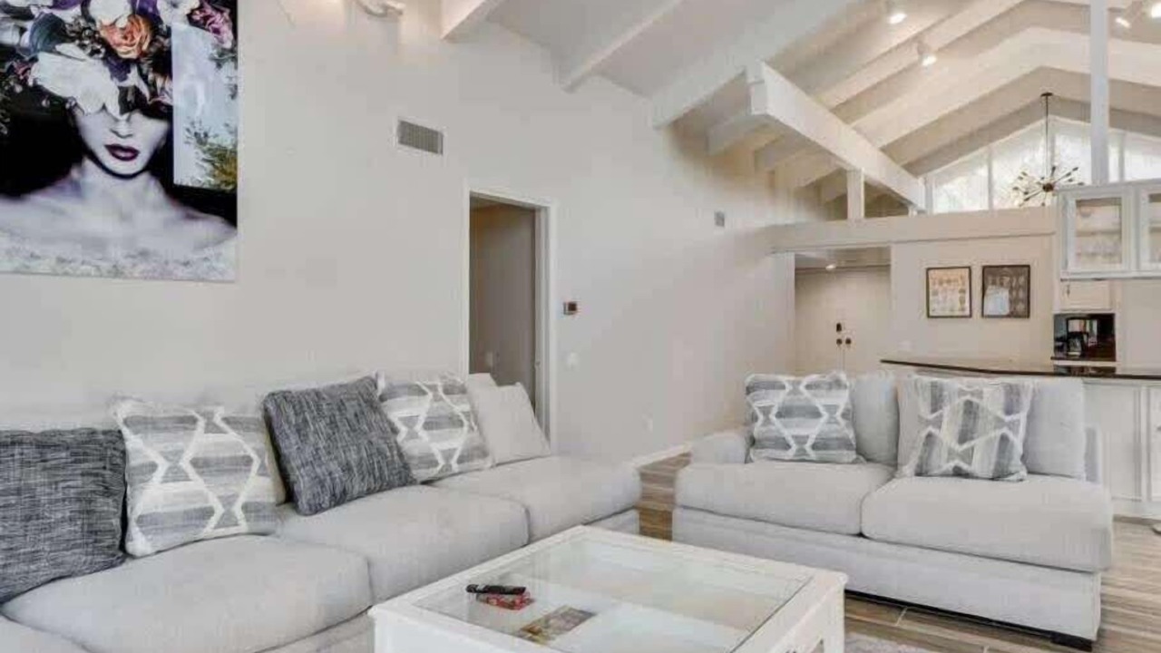 Photo of Livingroom in Irving