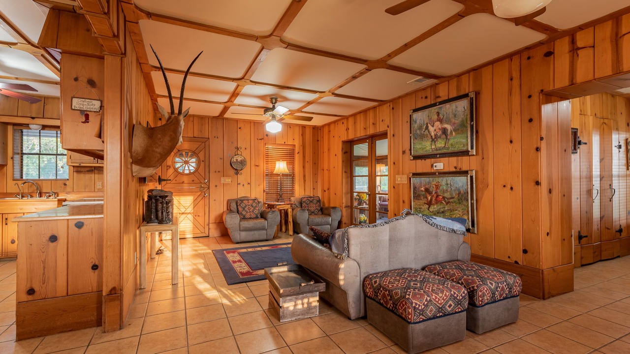 Photo of Livingroom in Marble Falls