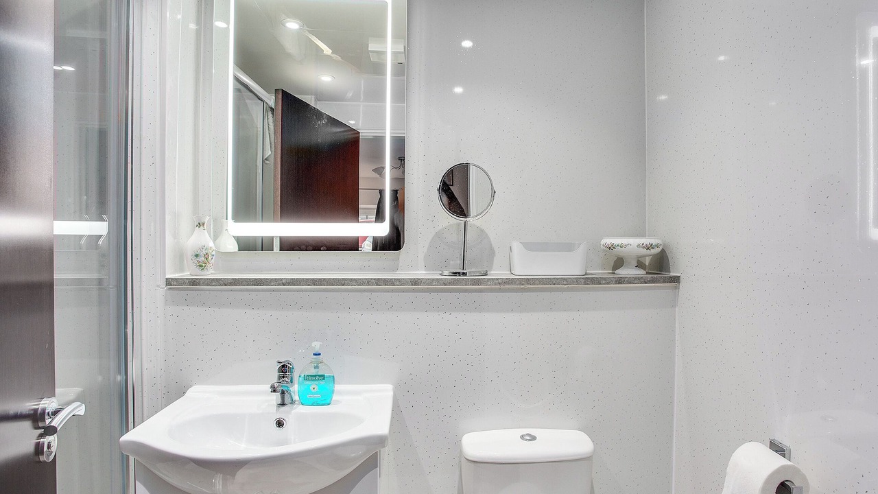 Photo of Bathroom in Auchtermuchty