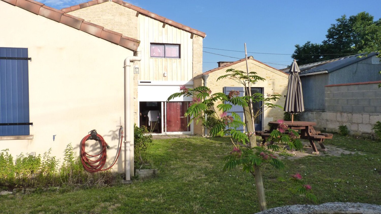 Photo of Outdoor in Damvix