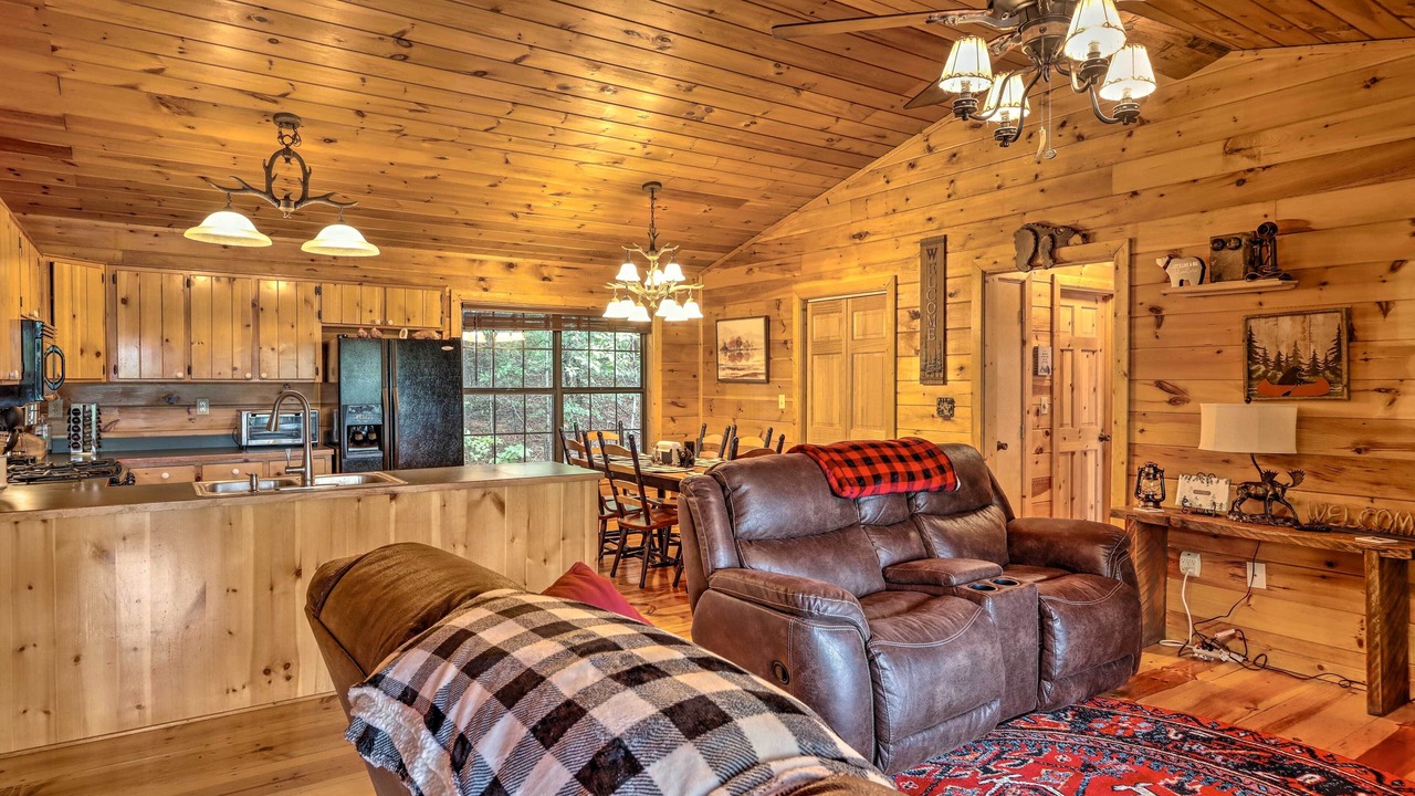 Photo of Livingroom in Hidden Lake