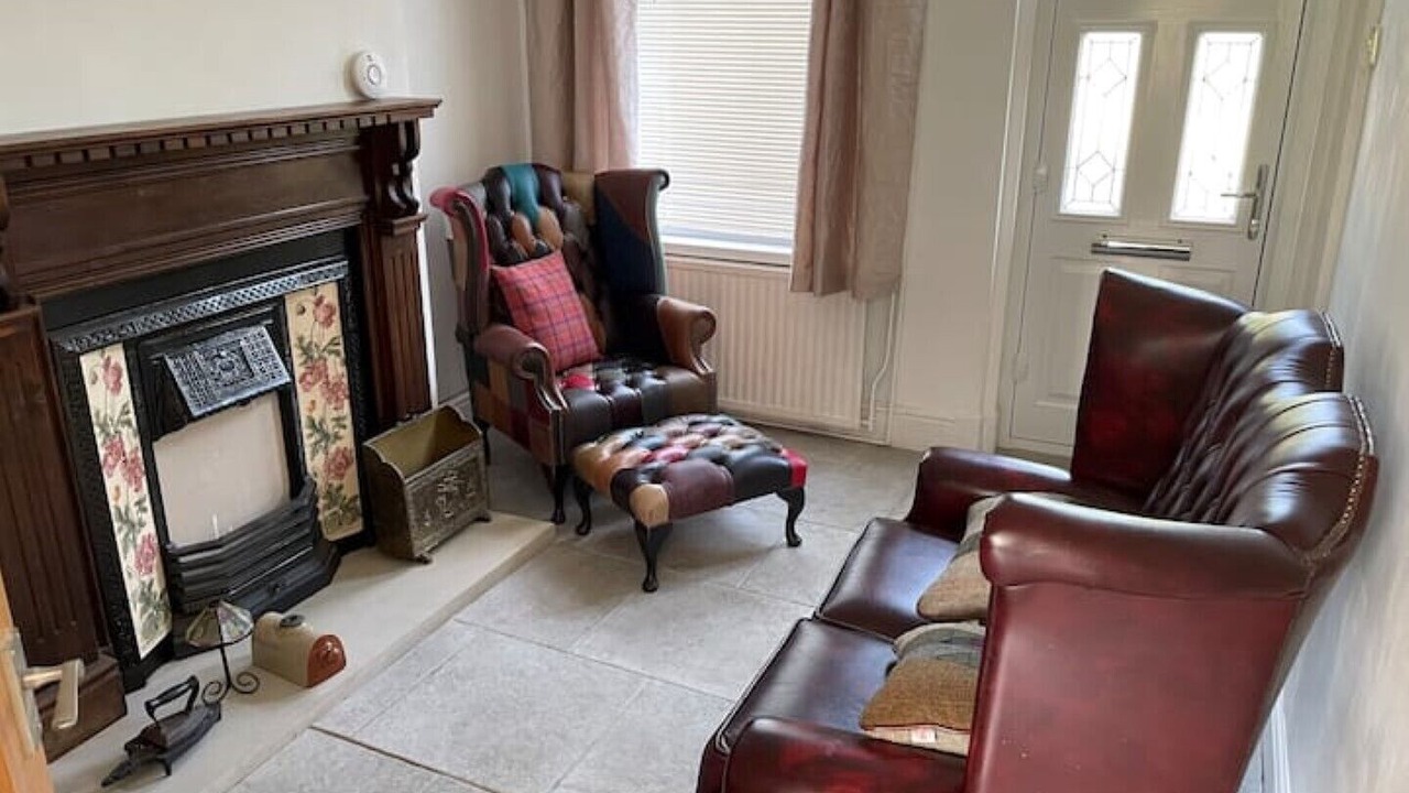 Photo of Livingroom in Chesterfield