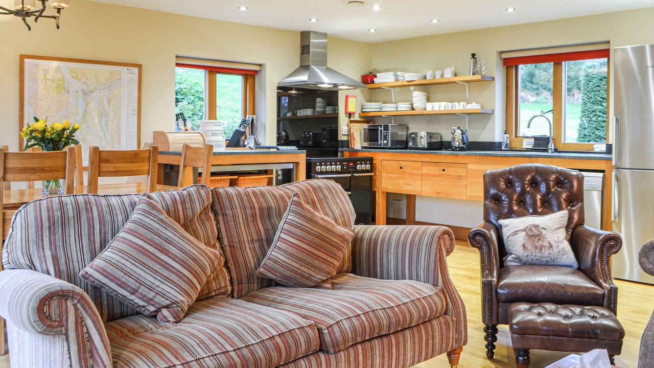 Photo of Others in Manesty