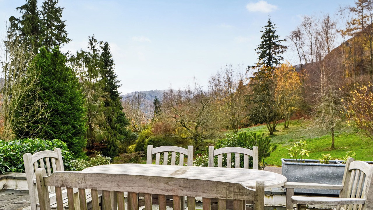 Photo of Others in Manesty