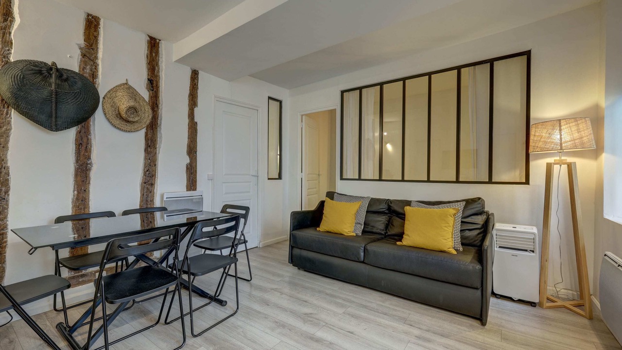 Photo of Livingroom in Arsenal