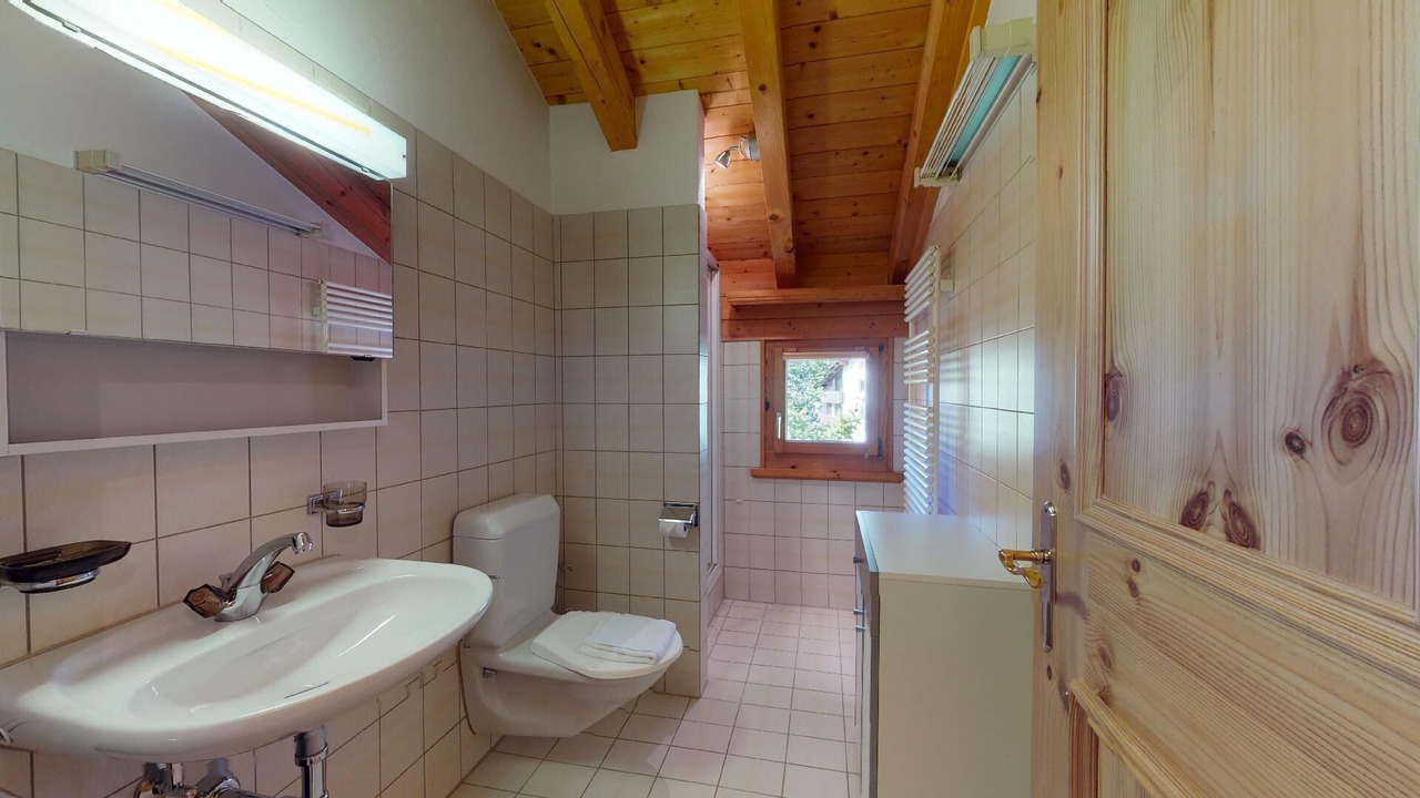 Photo of Bathroom in Bever