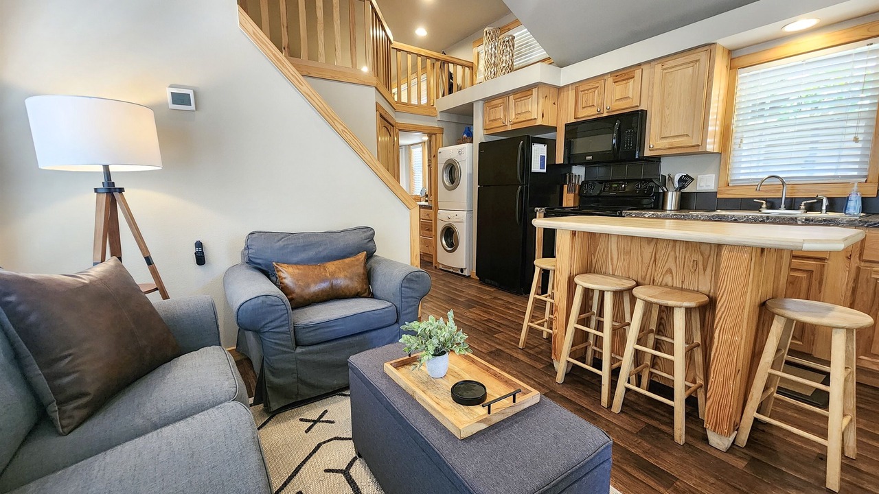 Photo of Livingroom in Staples
