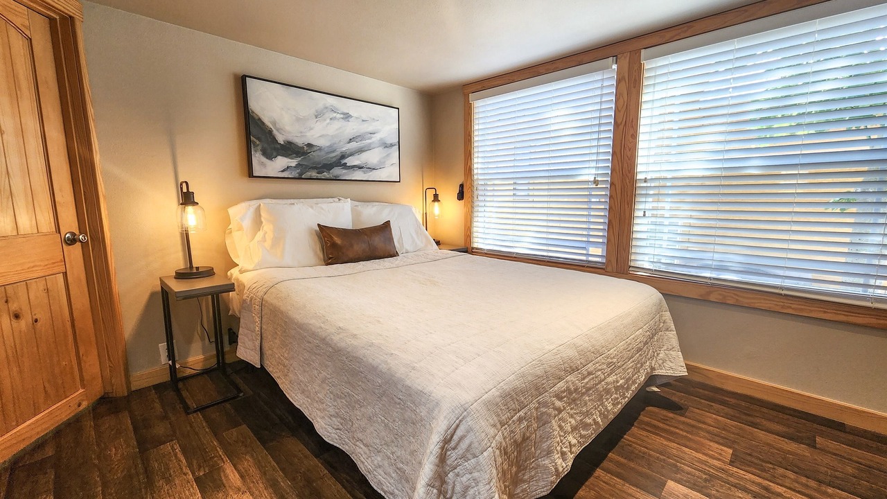 Photo of Bedroom in Staples