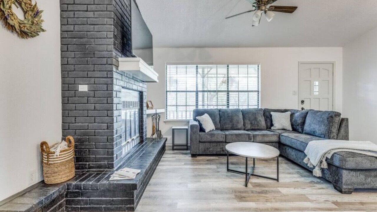 Photo of Livingroom in Johnson City