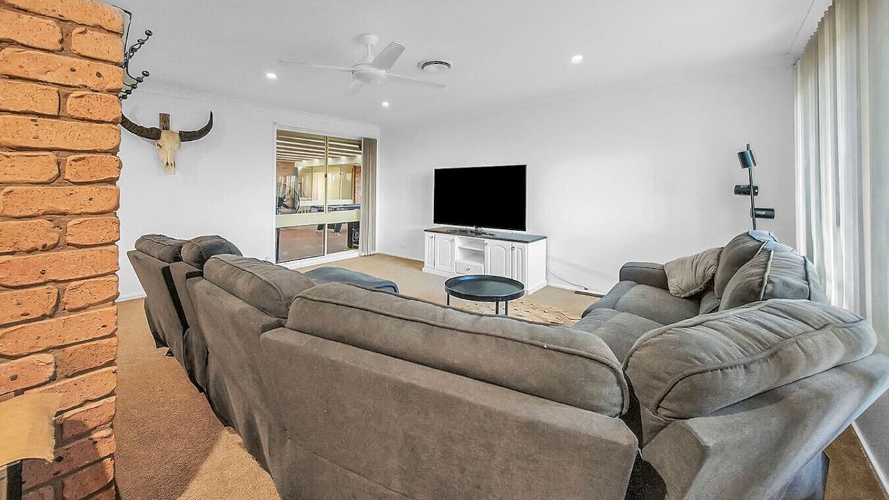 Photo of Livingroom in Robin Hill