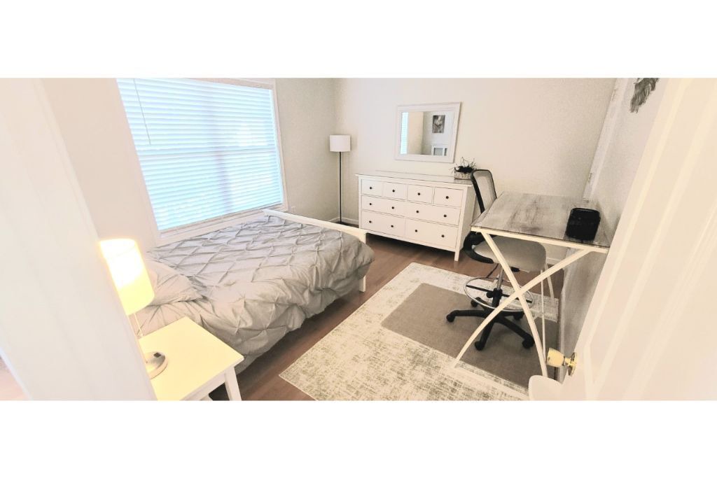 Photo of Bedroom in Midlothian