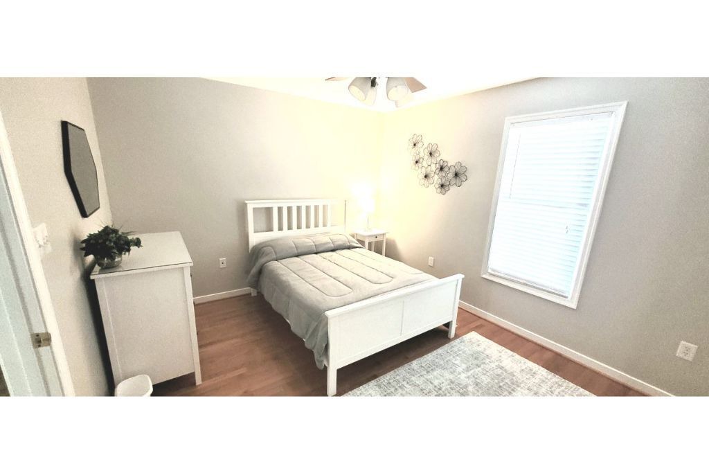 Photo of Bedroom in Midlothian