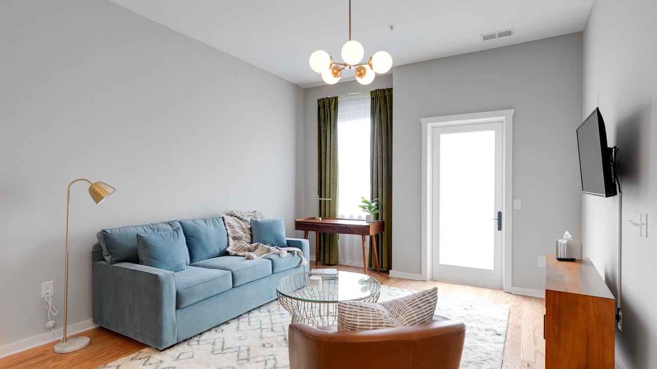 Photo of Livingroom in Church Hill