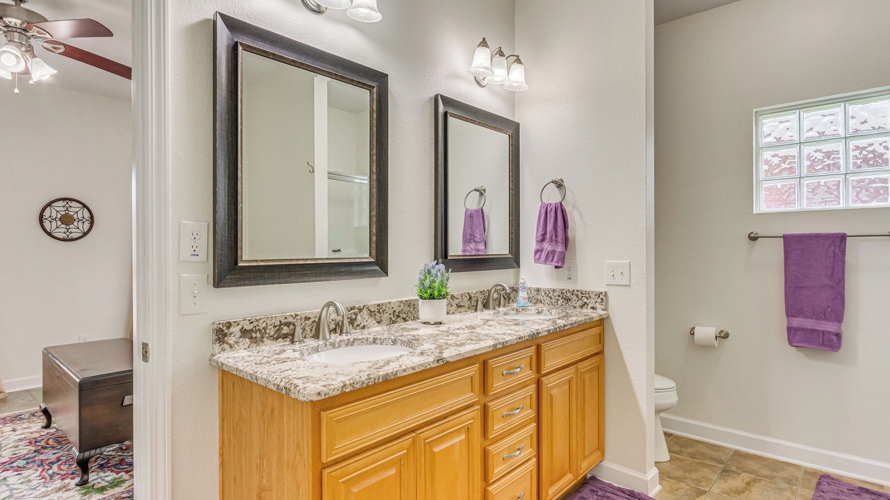 Photo of Bathroom in Ono Island